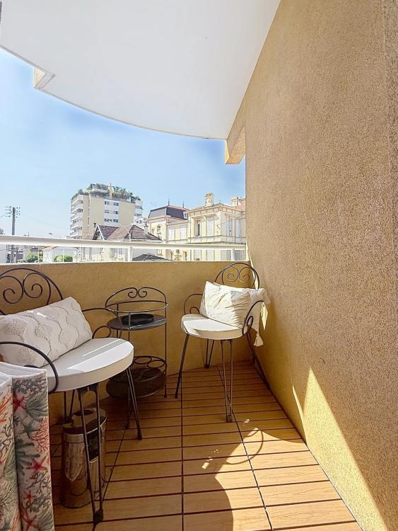 CANNES - MONTFLEURY - 3 PIÈCES - BALCON - PARKING