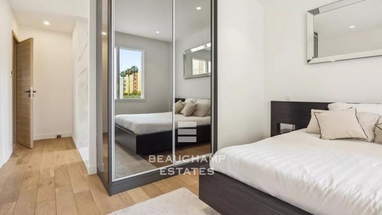 Cannes Croisette - Superbe appartement 3 pièces entièrement rénové