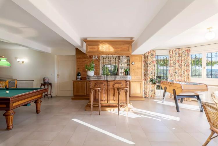 MOUGINS – COURTELINE – PROPRIÉTÉ AVEC VUE MER PANORAMIQUE