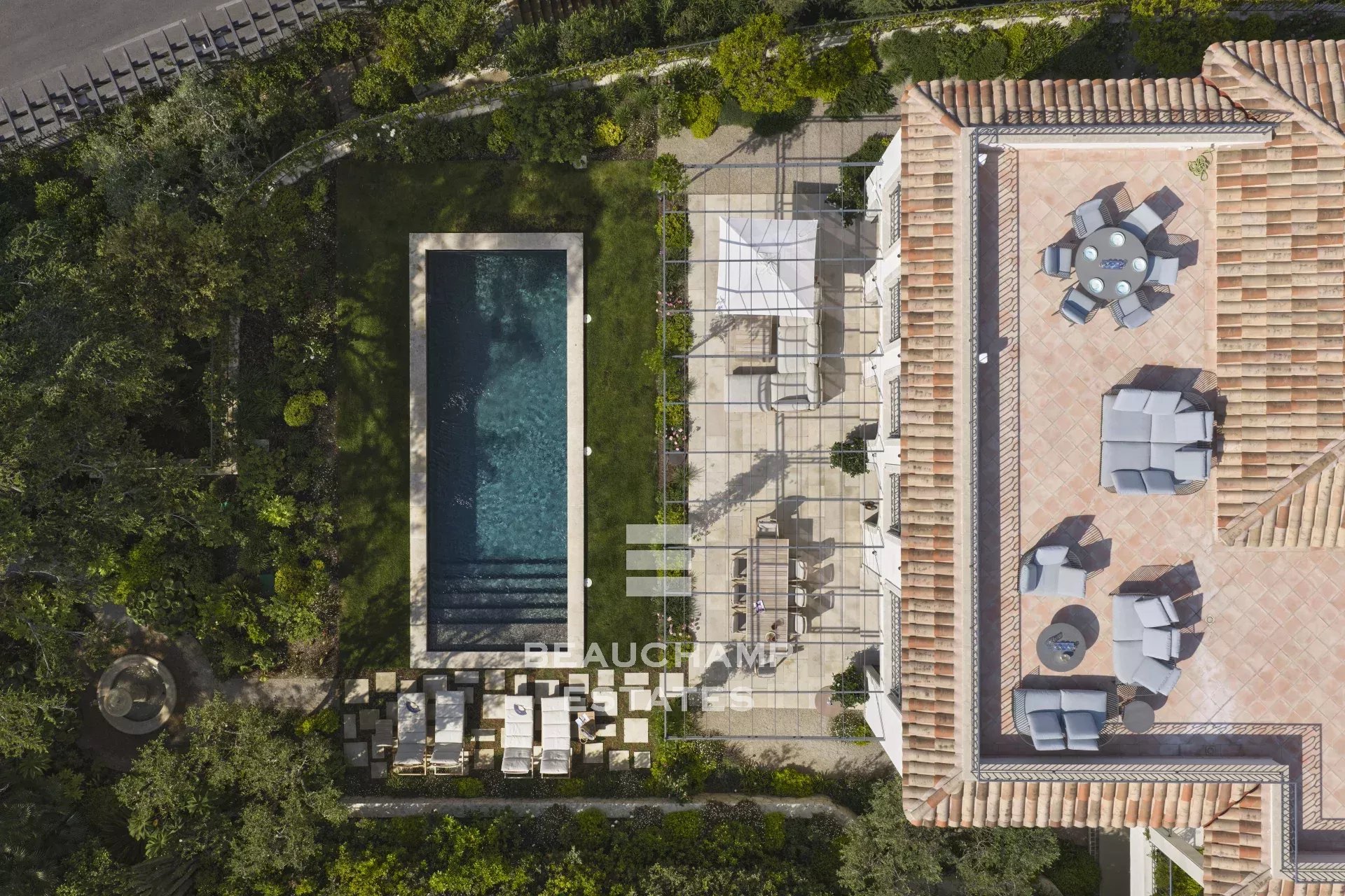 EXCLUSIVITE  - Villa néo provençale rénovée avec vue mer panoramique - Cannes
