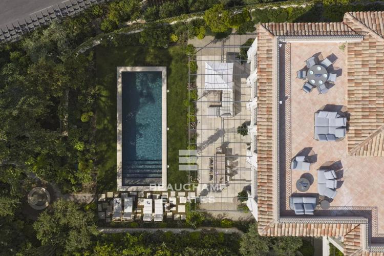 EXCLUSIVITE  - Villa néo provençale rénovée avec vue mer panoramique - Cannes