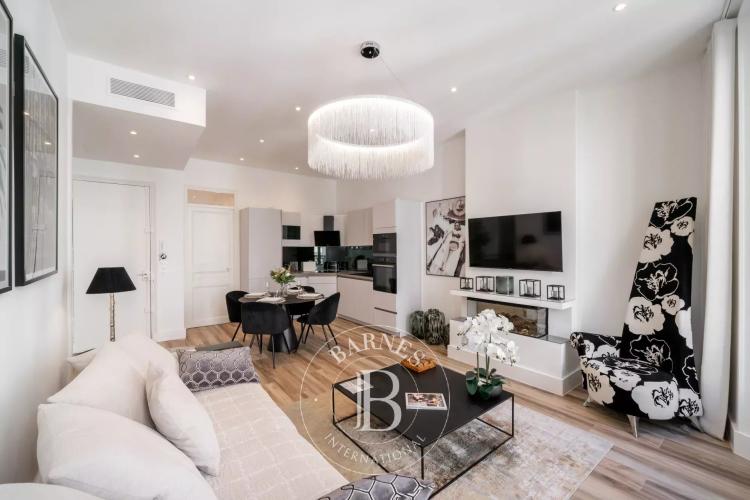 CANNES BANANE – À 150 M DE LA CROISETTE – APPARTEMENT CONTEMPORAIN – 3 CHAMBRES