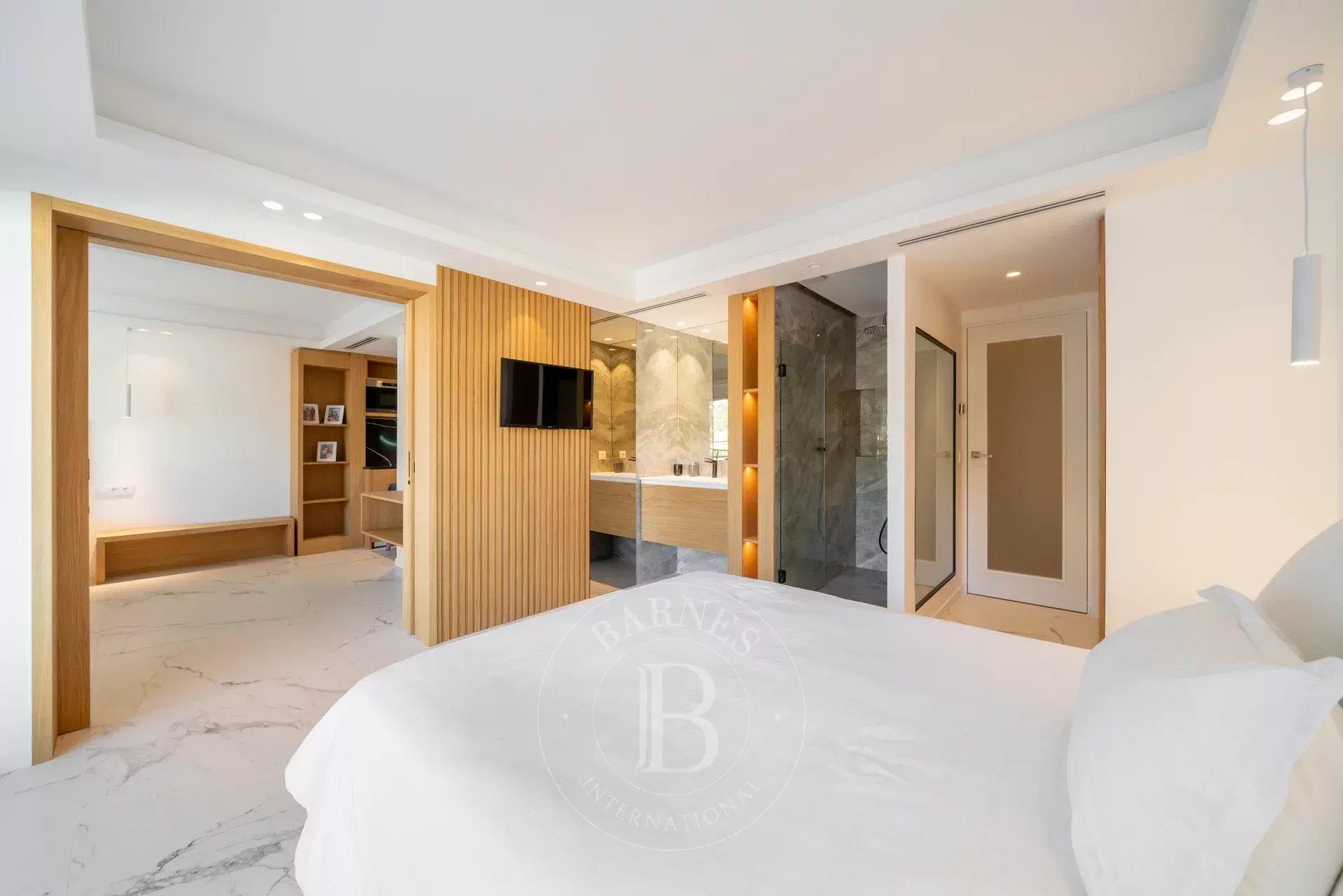 CANNES MONTFLEURY - 6 PIÈCES - VUE MER PANORAMIQUE - GRANDE TERRASSE