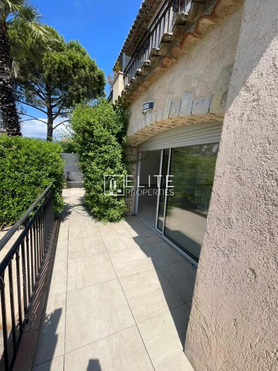 APPARTEMENT 3 PIECES 80m² + JARDIN + 2 PARKINGS MOUANS-SARTOUX