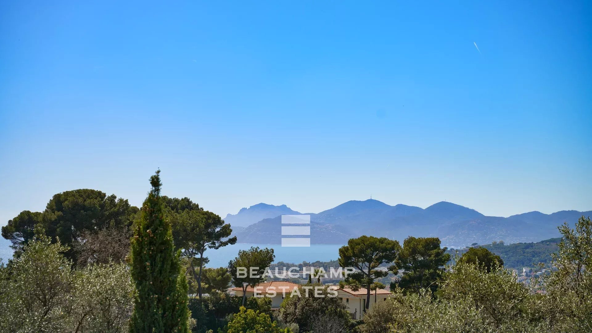 Villa provencale à rénover avec vue mer panoramique
