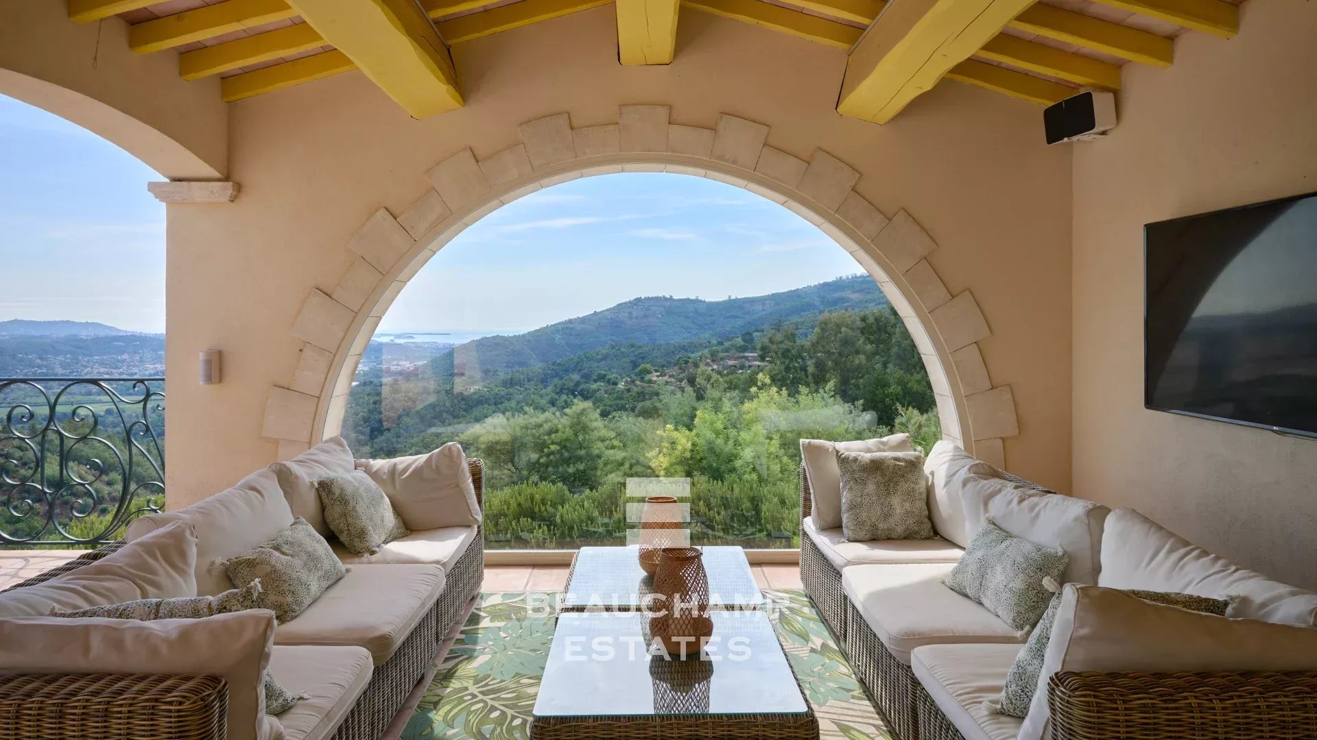 Villa provençale avec vue panoramique sur les collines - Pégomas
