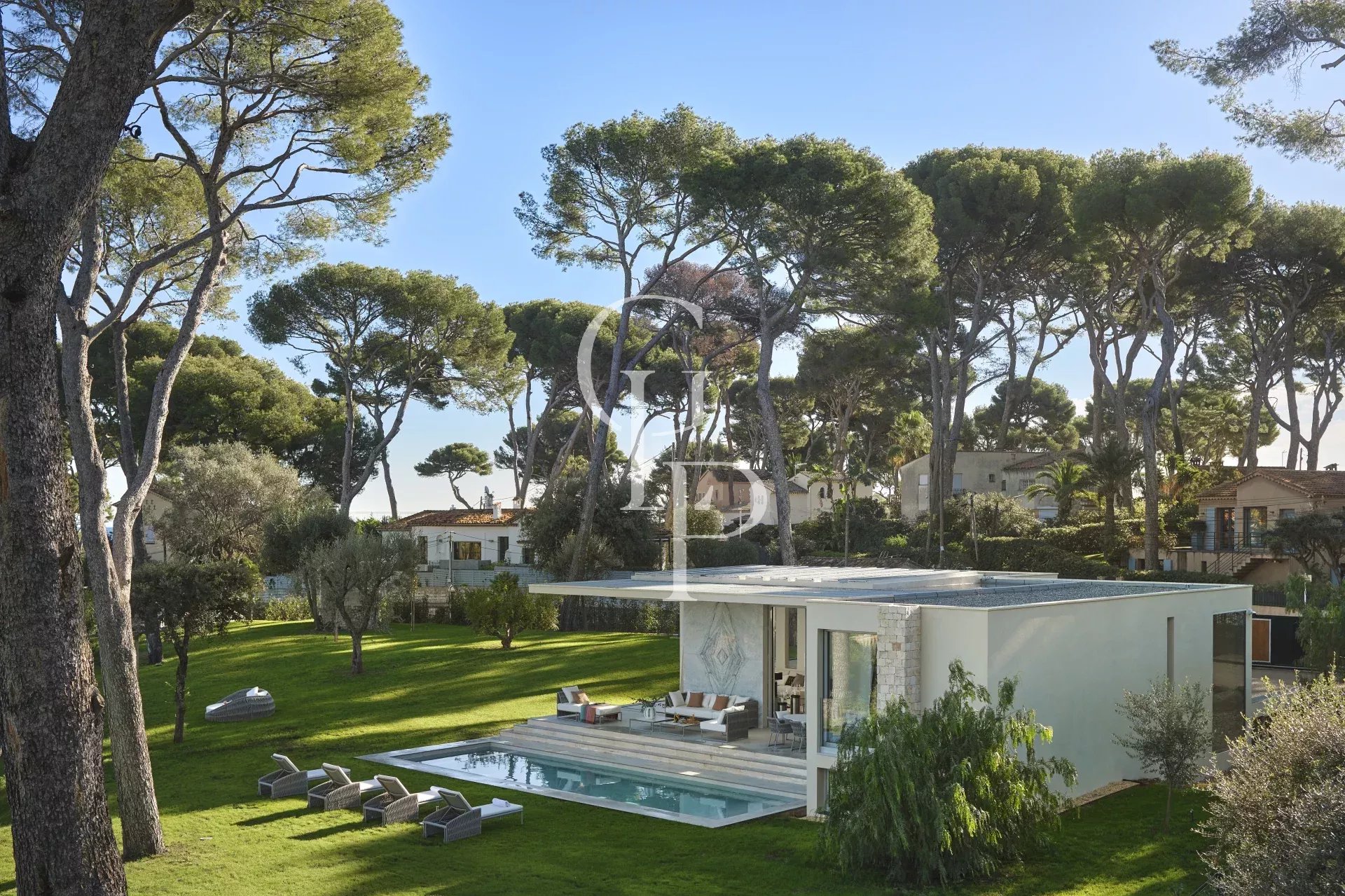 VILLA ROSY