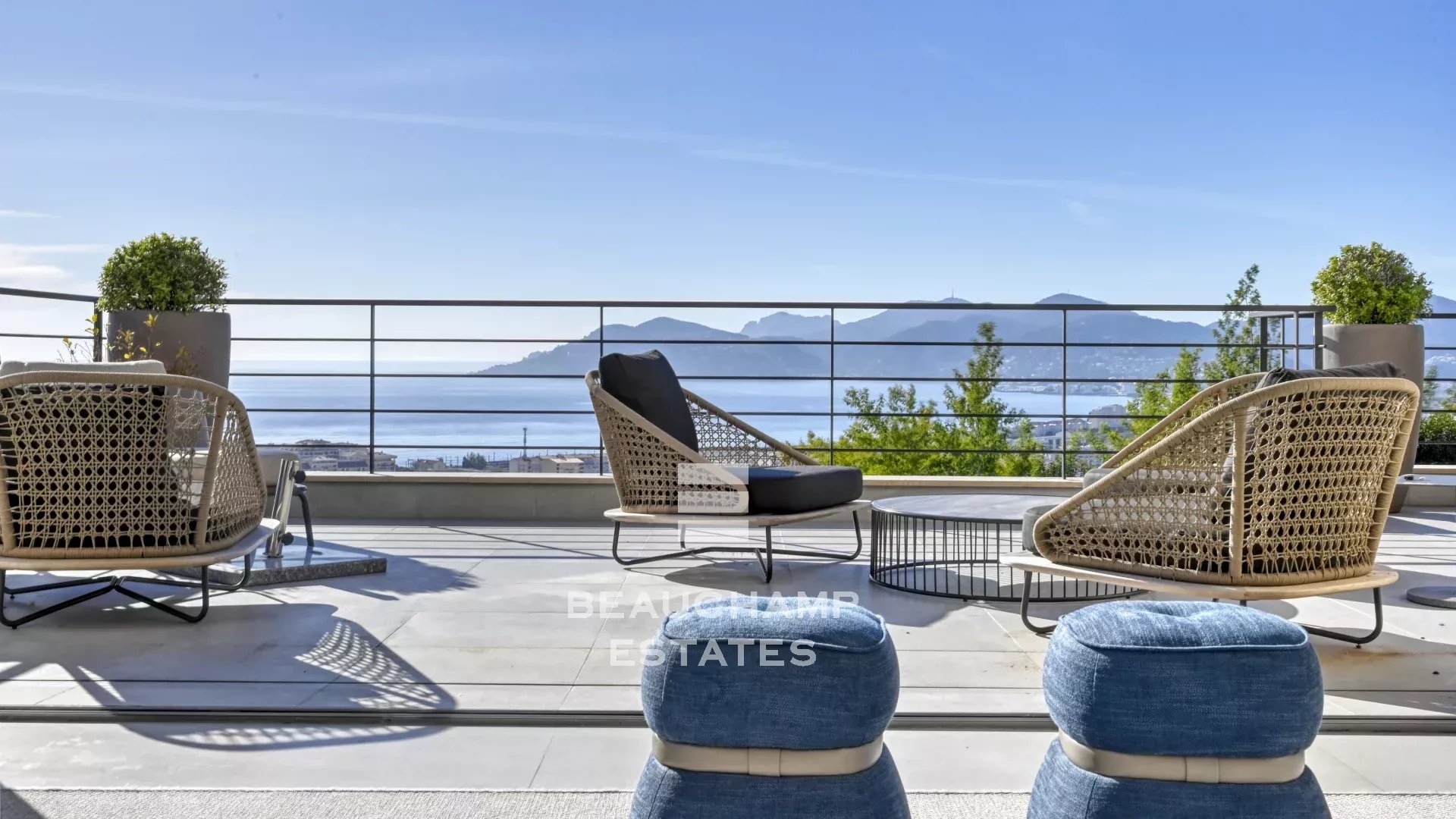 villa contemporaine 5 chambres avec vue mer panoramique - Cannes