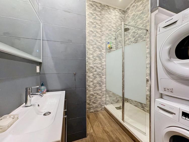 CANNES CENTRE – APPARTEMENT 5P DE CARACTÈRE RÉNOVÉ – TERRASSE 35 M²