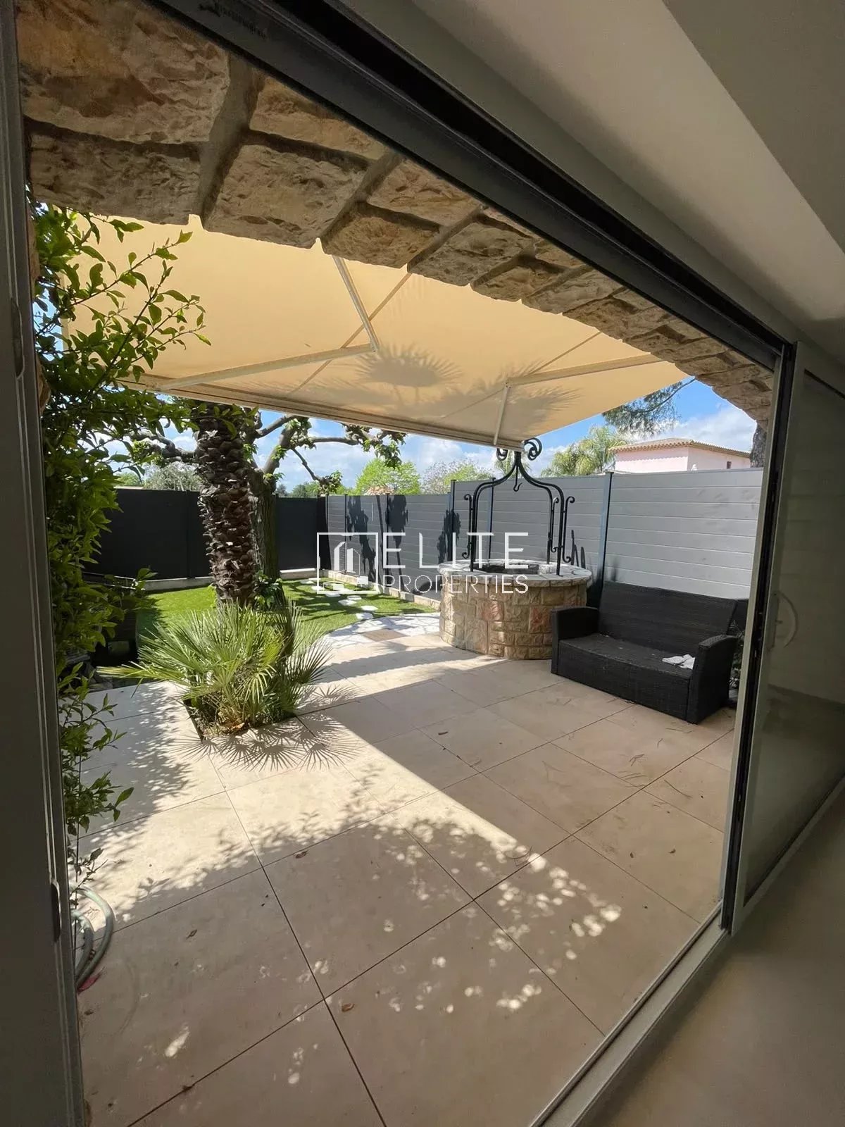 APPARTEMENT 3 PIECES 80m² + JARDIN + 2 PARKINGS MOUANS-SARTOUX