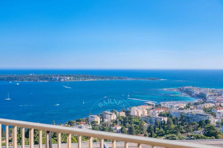 CANNES CALIFORNIE - VUE MER PANORAMIQUE - PISCINE - 4 PIECES