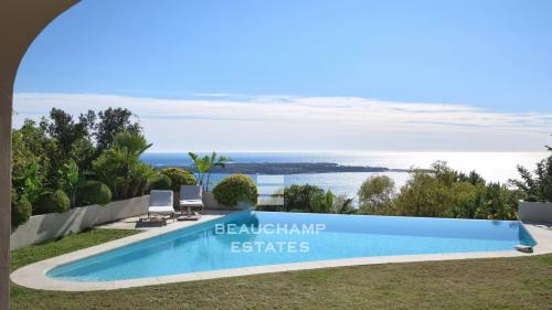 Villa contemporaine avec vue mer panoramique - Cannes