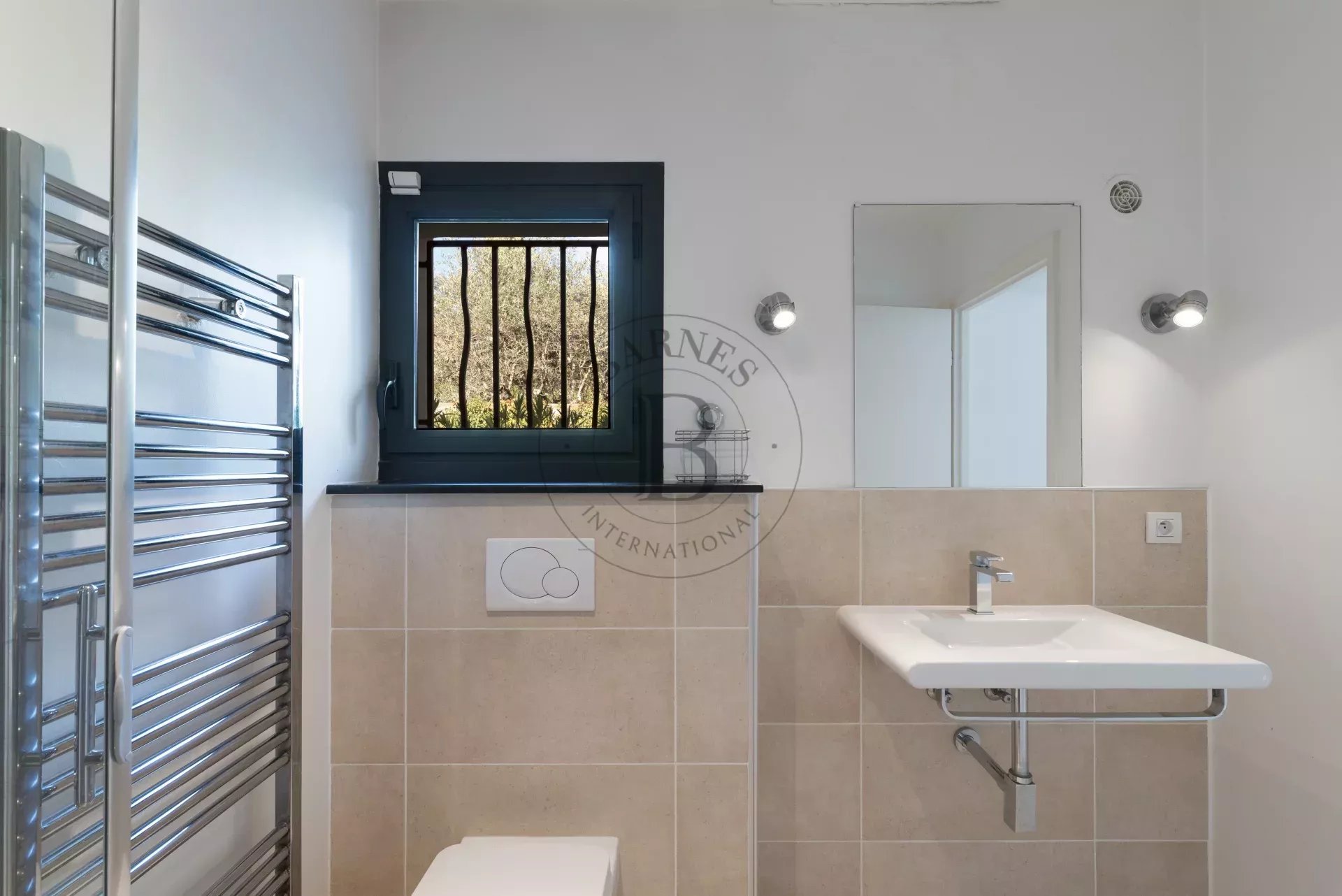 MOUGINS – VILLA DE PLAIN-PIED