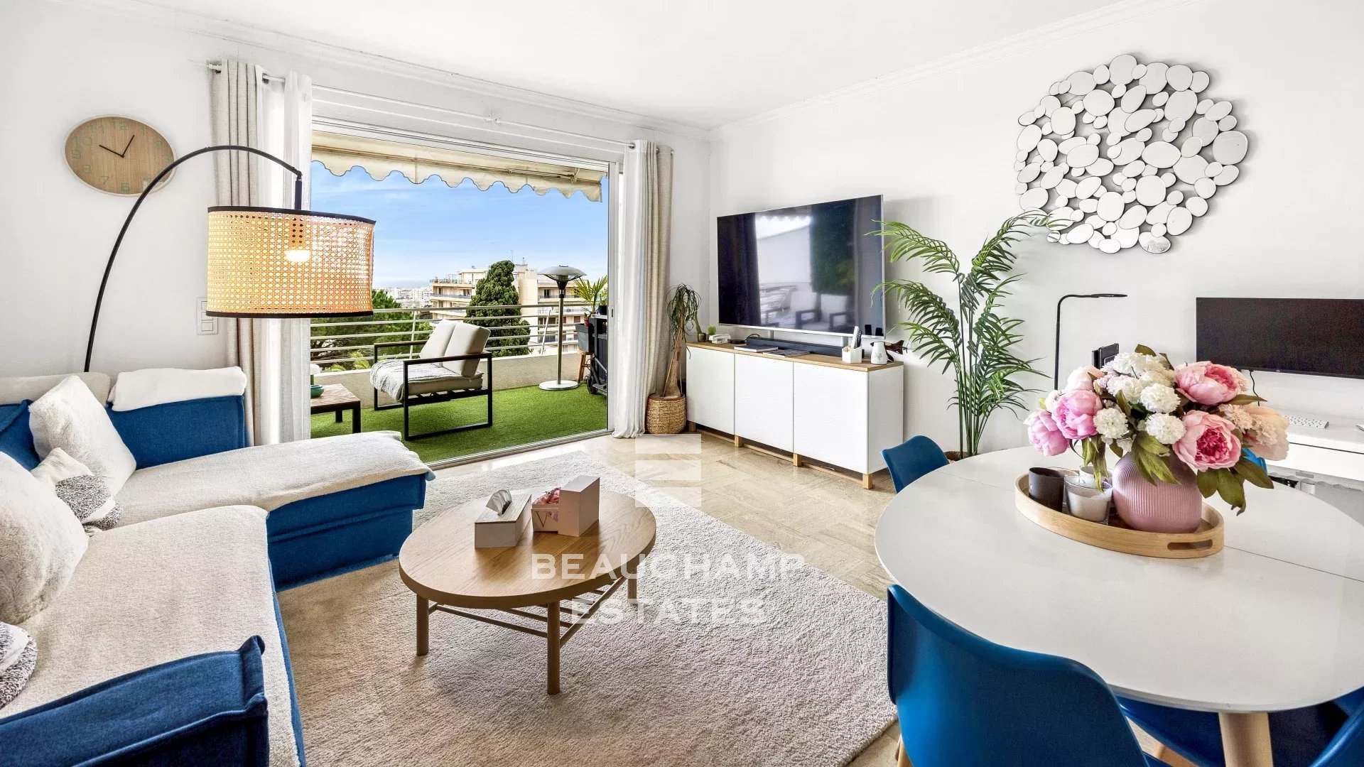 Appartement 3 pièces avec terrasse et vue mer - Cannes Basse Californie