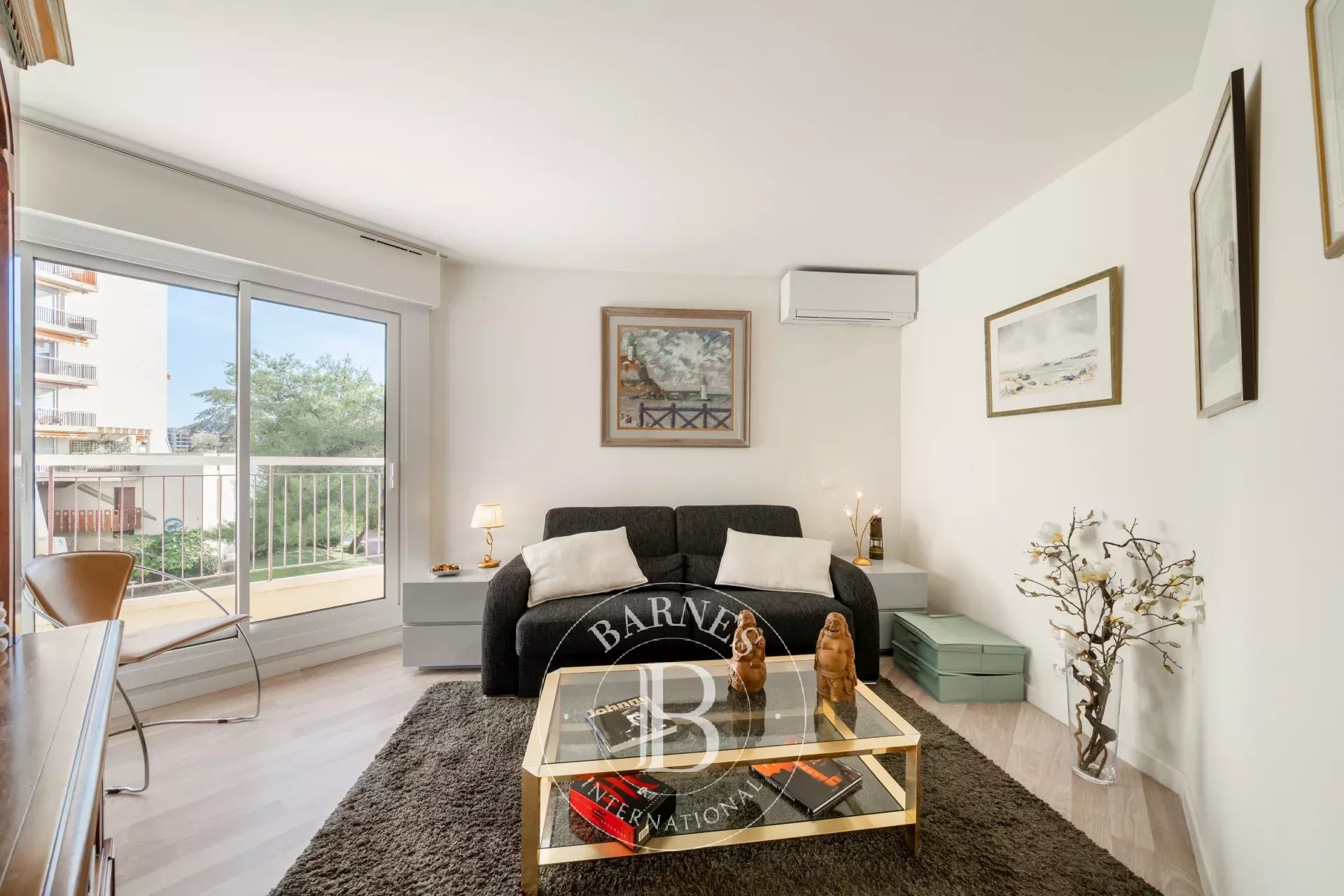 MANDELIEU LA NAPOULE - APPARTEMENT 4 PIECES RÉNOVÉ - VUE PORT