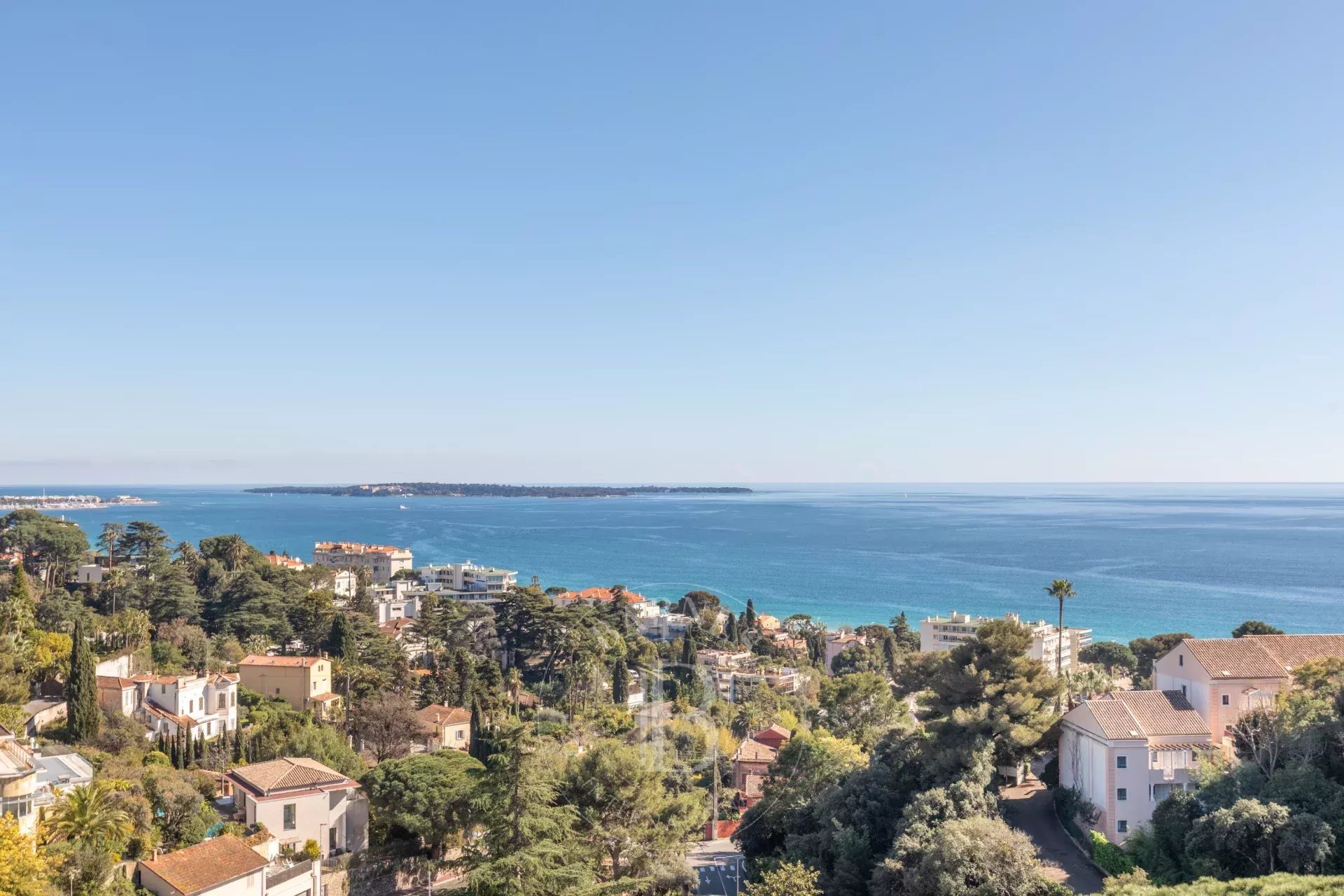 PENTHOUSE - CANNES - VUE MER PANORAMIQUE