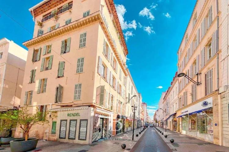CANNES BANANE – RUE D’ANTIBES – 4 PIÈCES – FORT POTENTIEL LOCATIF