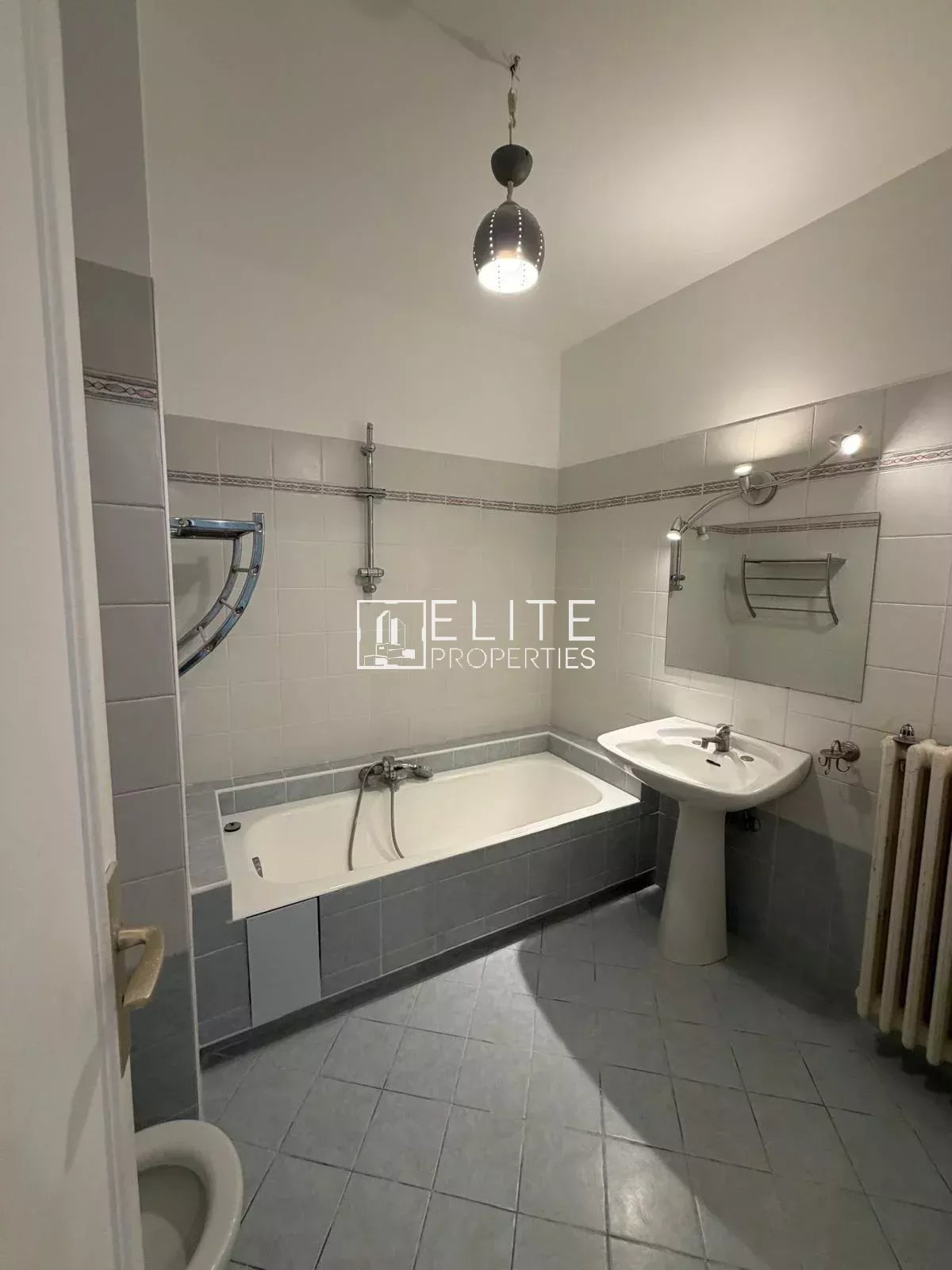 APPARTEMENT 3 PIÈCES DE 90 M² AVEC TERRASSE – LE CANNET