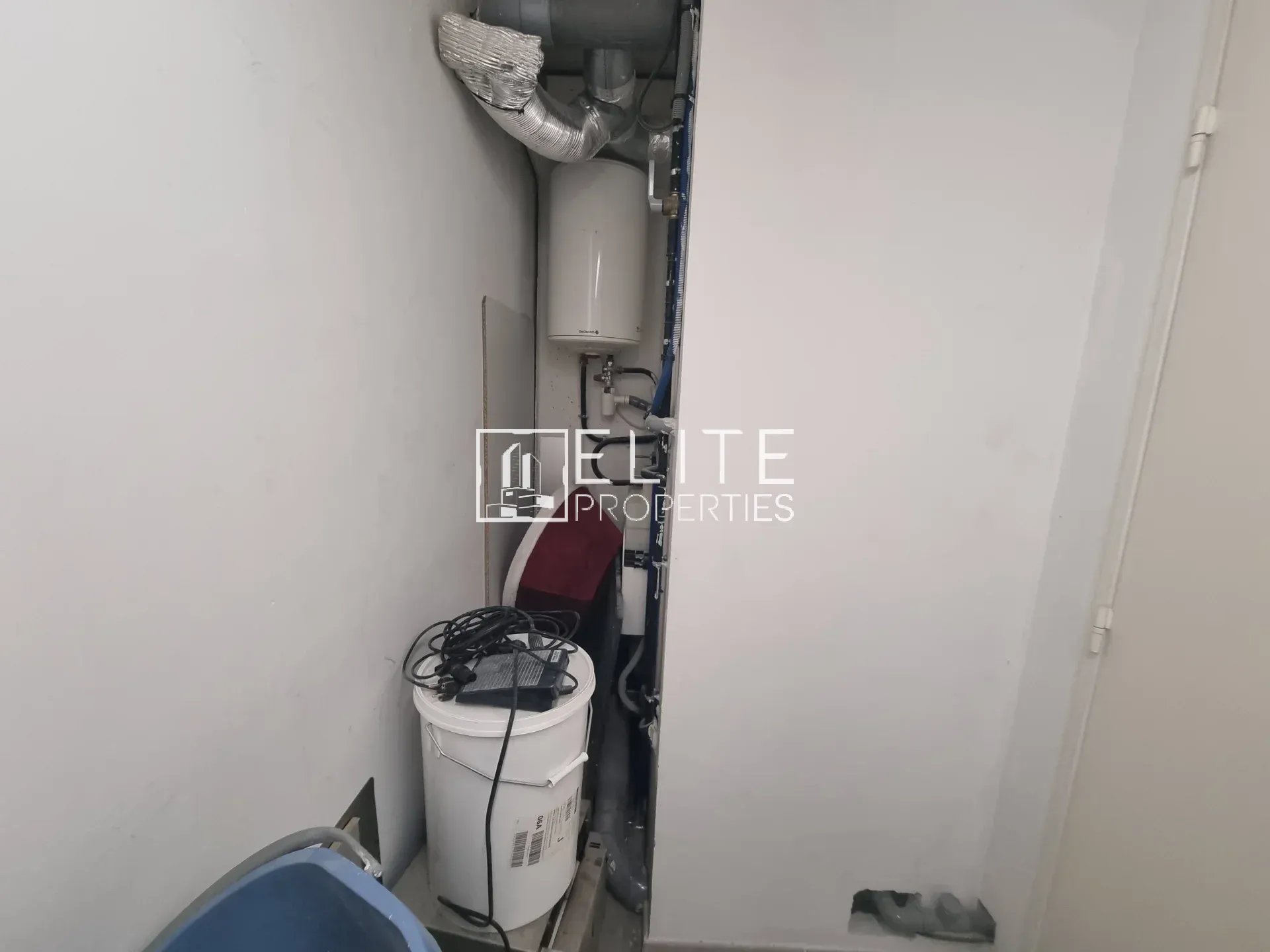 MOUGINS – BUREAUX LUMINEUX DE 51 M²