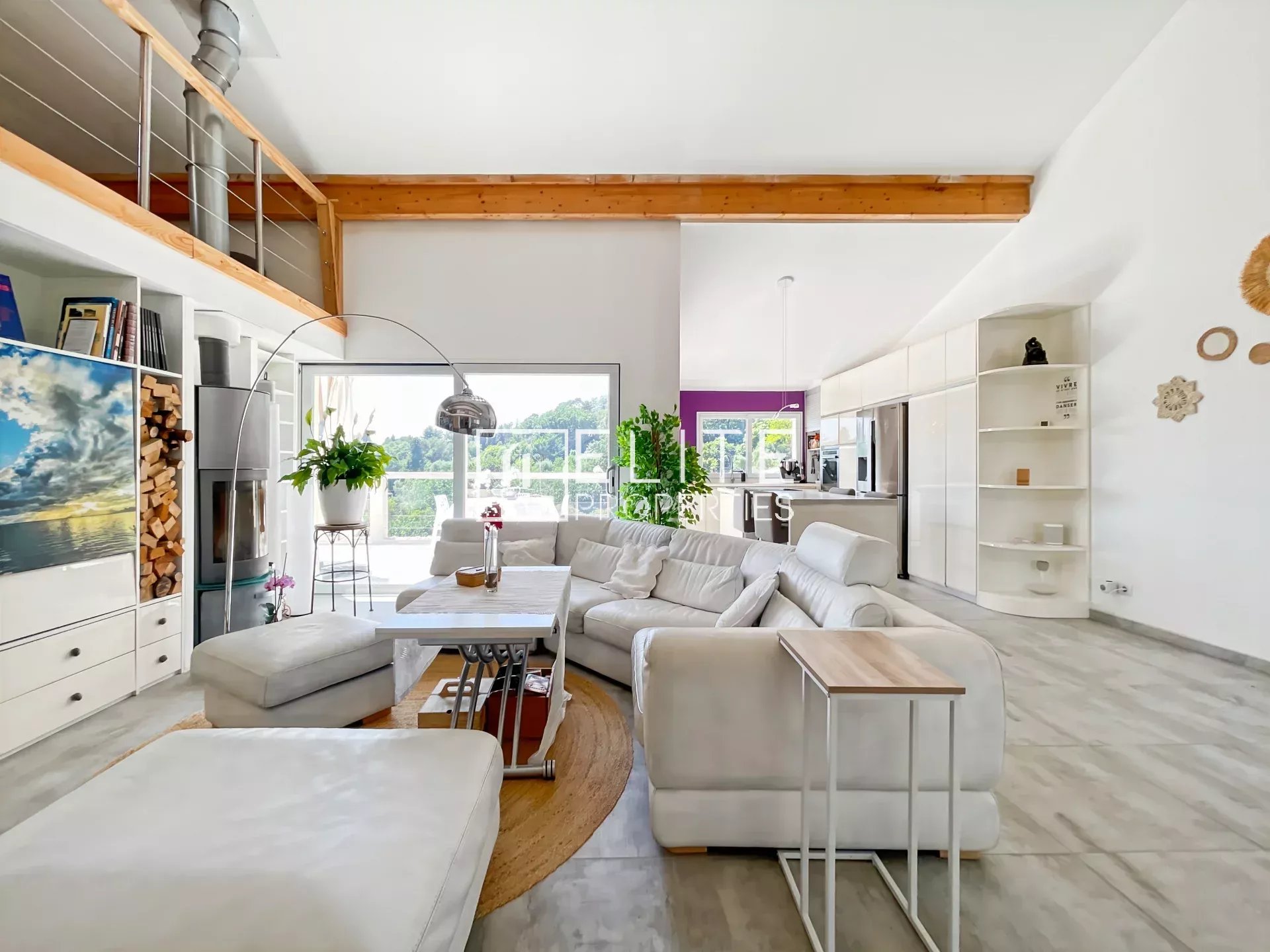 VILLA 8P de 175m² + PISCINE CALME ABSOLU -  MOUGINS