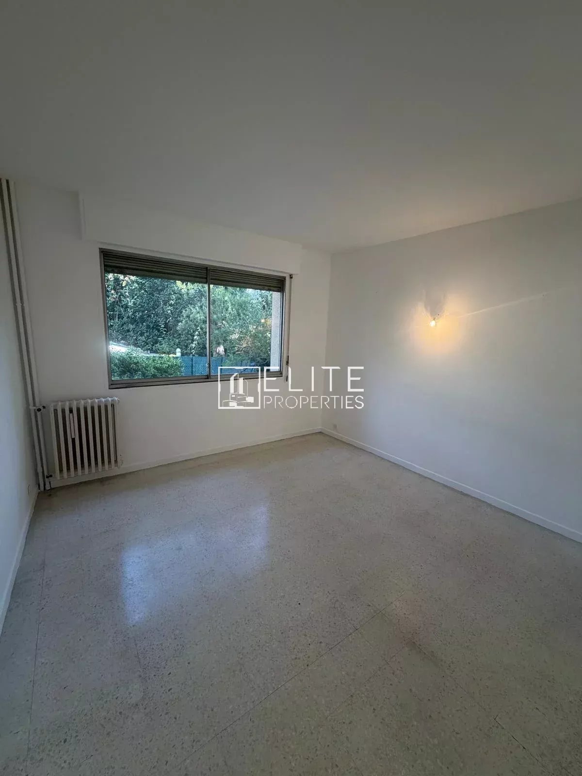 APPARTEMENT 5 PIÈCES DE 138 M² AVEC TERRASSE – LE CANNET