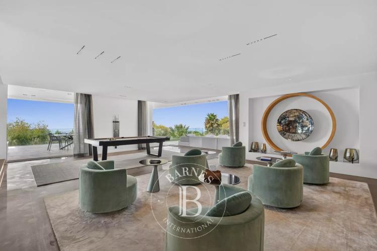 CANNES CALIFORNIE - VILLA CONTEMPORAINE AVEC VUE MER PANORAMIQUE - 8 CHAMBRES