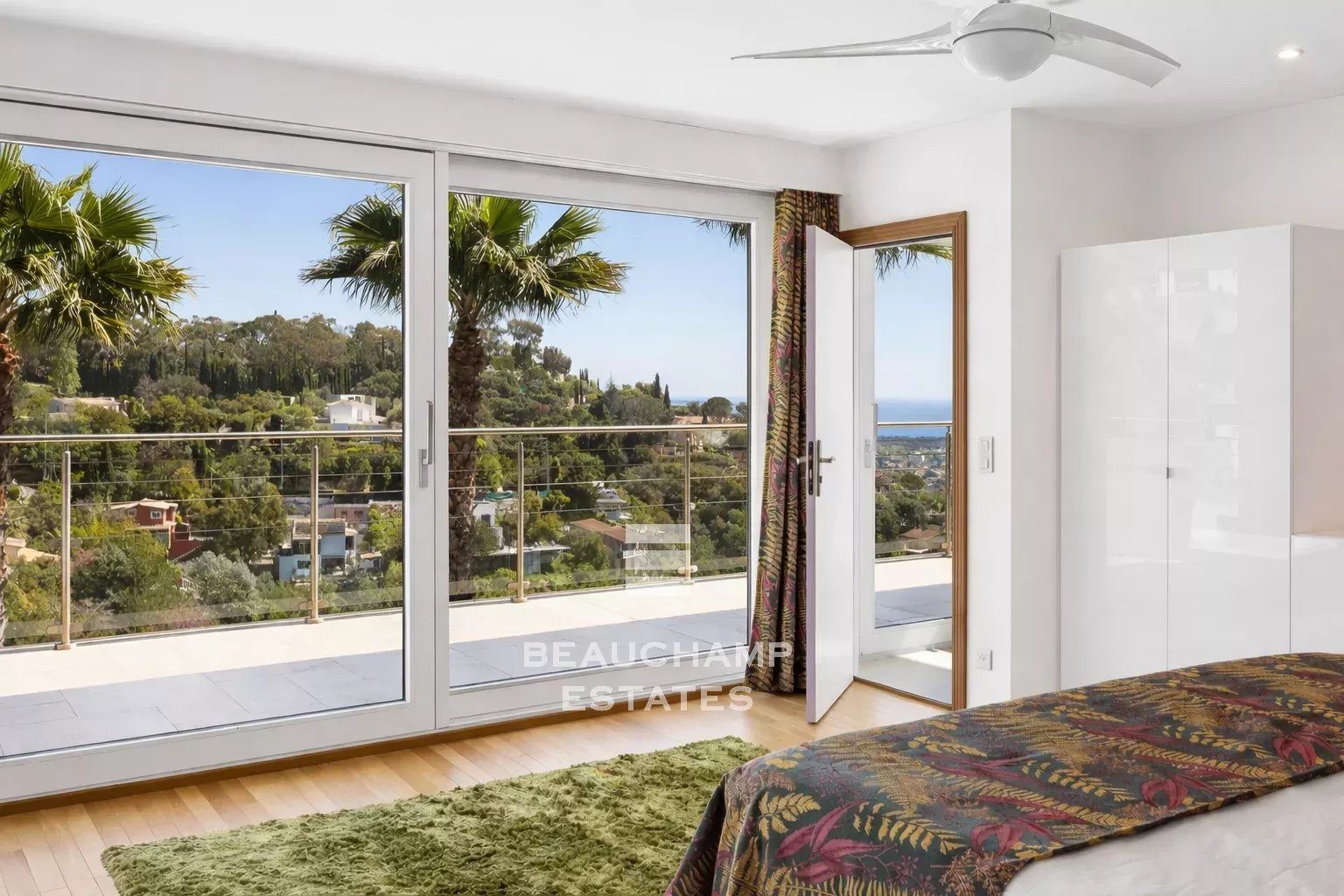 Exclusivité - Villa contemporaine avec vue mer - Mandelieu - la -Napoule