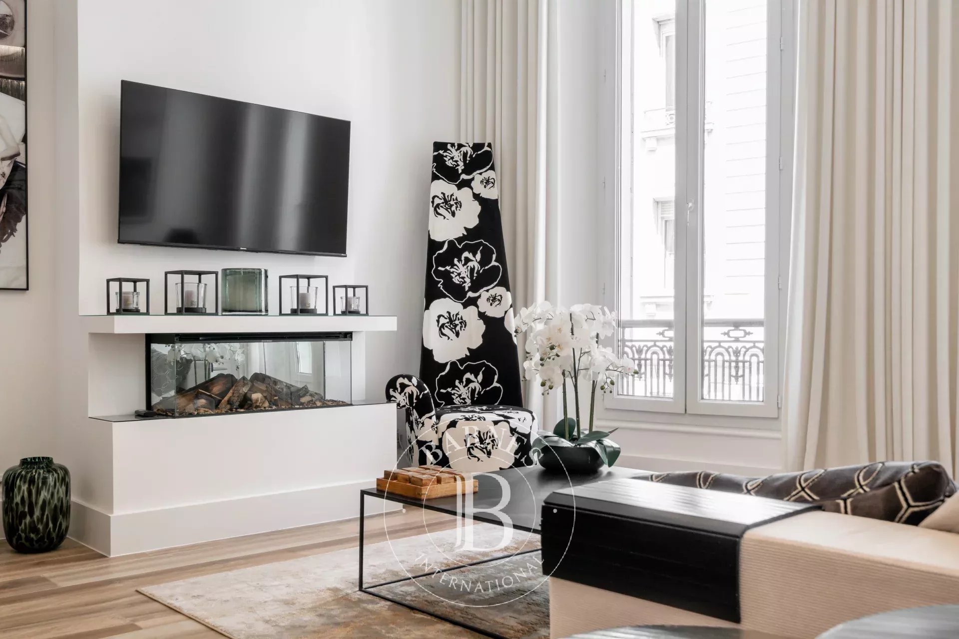 EXCLUSIVITÉ – CANNES BANANE – À 150 M DE LA CROISETTE – APPARTEMENT CONTEMPORAIN – 3 CHAMBRES