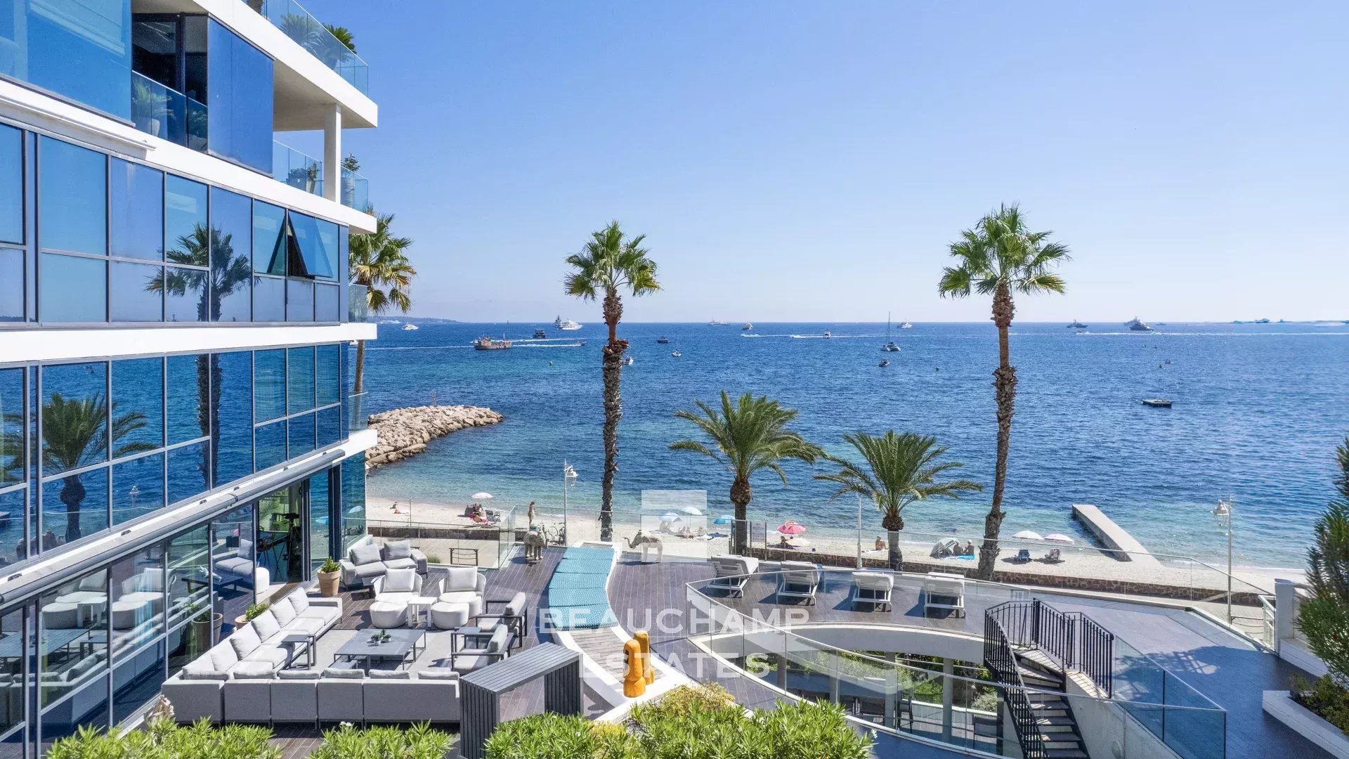 Co-exclusivité - Villa 6 chambres en front de mer - Cannes Palm Beach