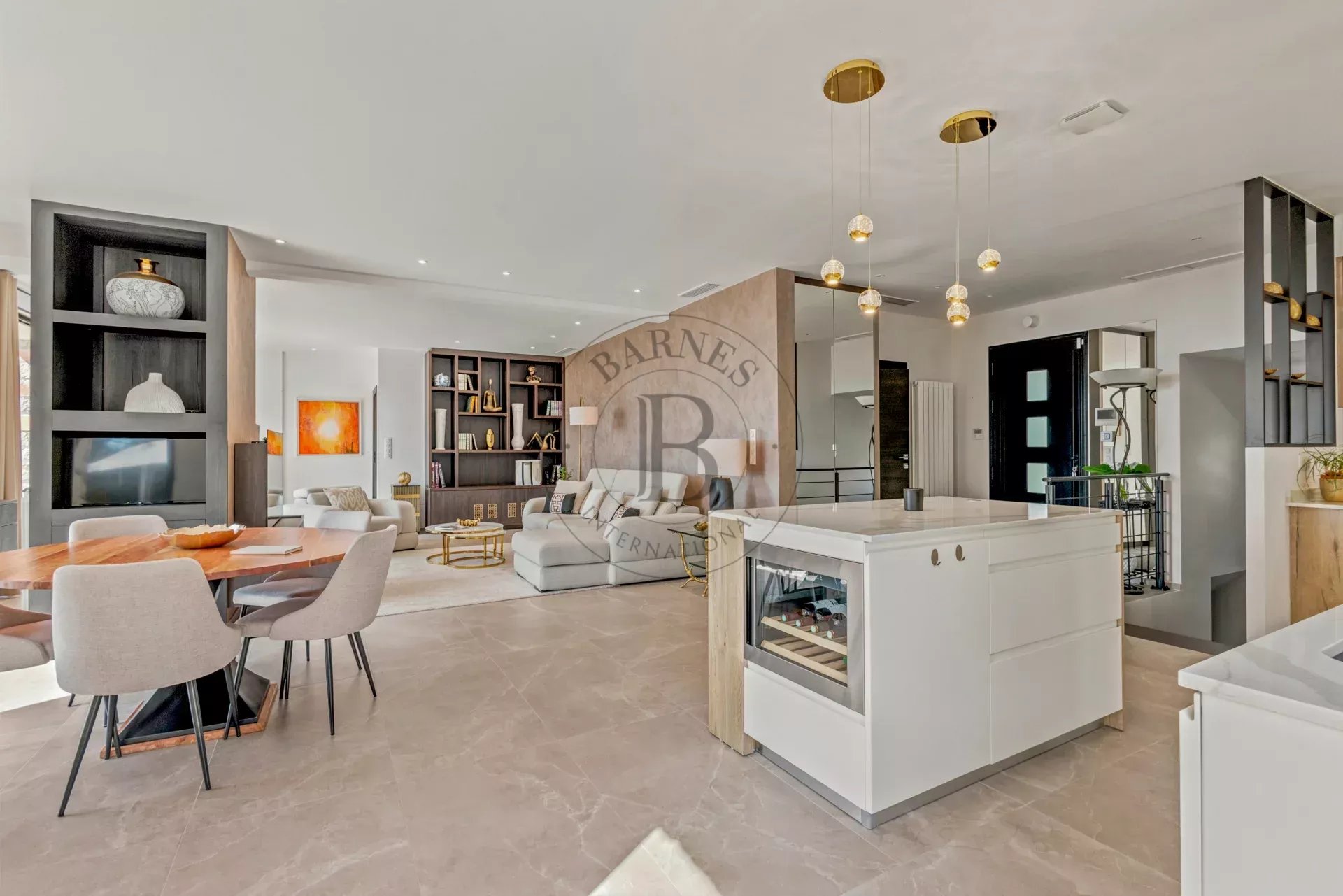 MOUGINS -  VILLA AVEC VUE MER PANORAMIQUE