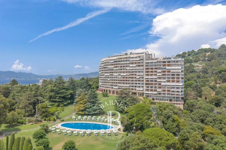 CANNES CALIFORNIE  - 3 CHAMBRES - TERRASSE - VUE MER PANORAMIQUE