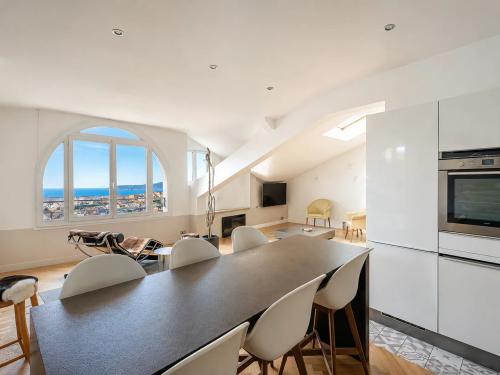 CANNES PALAIS PROVENCE DERNIER ETAGE VUE MER PANORAMIQUE