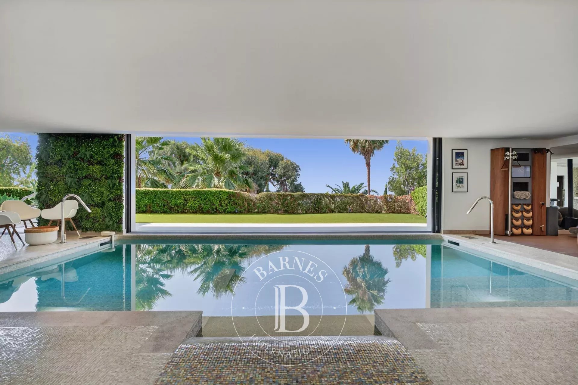 CANNES CALIFORNIE - VILLA CONTEMPORAINE AVEC VUE MER PANORAMIQUE - 8 CHAMBRES