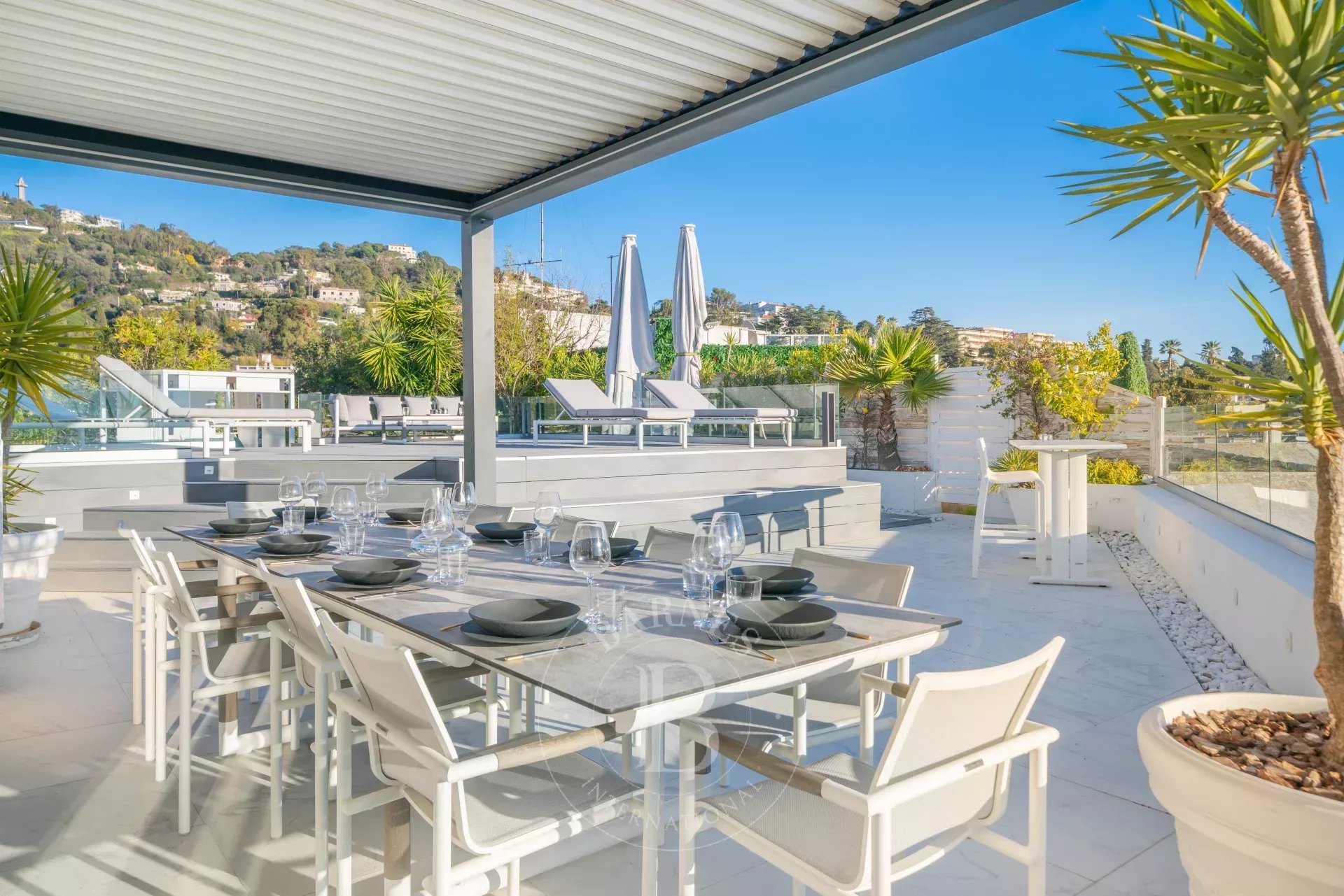 CANNES MONTFLEURY - 6 PIÈCES - VUE MER PANORAMIQUE - GRANDE TERRASSE