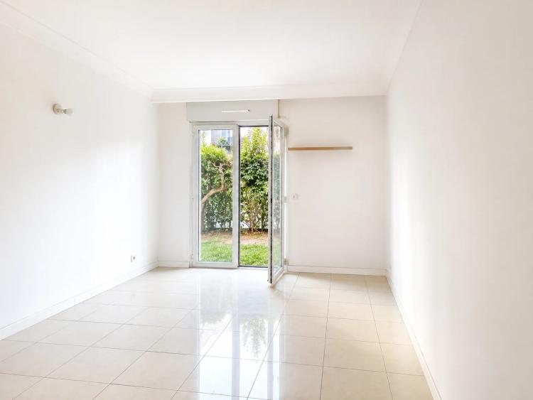 Cannes – Quartier Oxford | Spacieux T4 avec vaste terrasse, jardin & garage