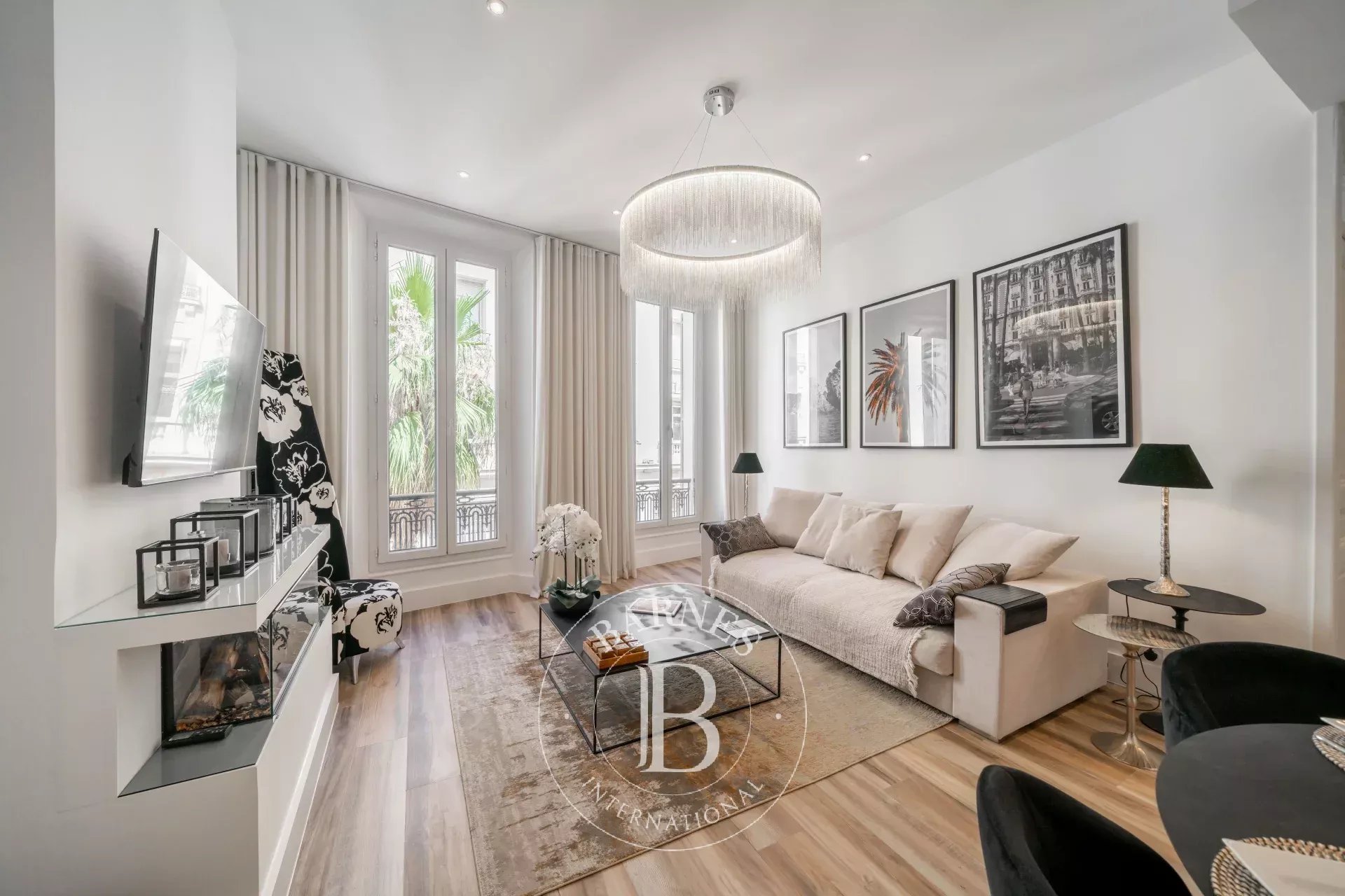 EXCLUSIVITÉ – CANNES BANANE – À 150 M DE LA CROISETTE – APPARTEMENT CONTEMPORAIN – 3 CHAMBRES