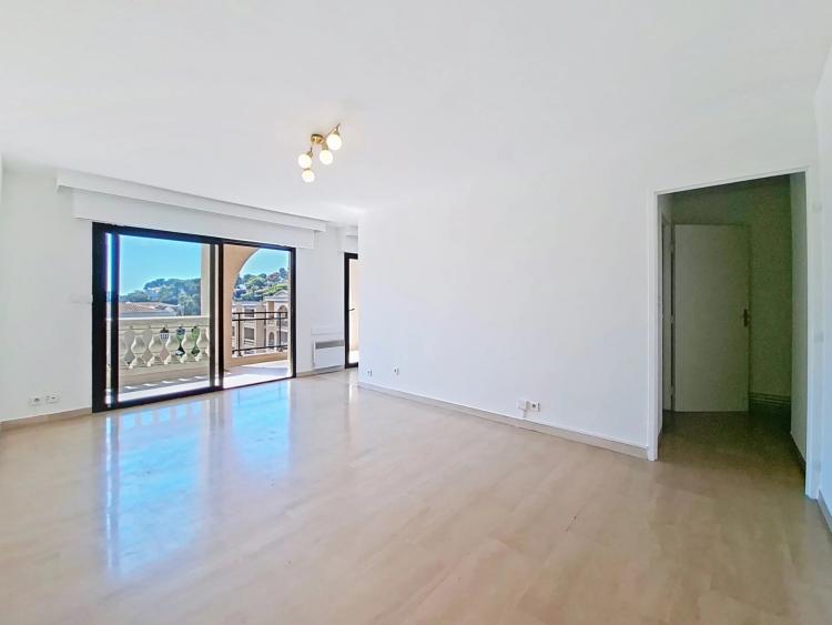 VENTE STUDIO DERNIER ETAGE LE CANNET - MOULIERES