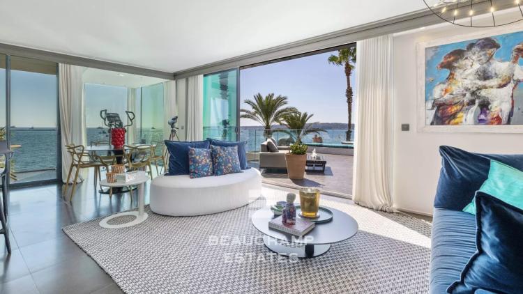 Co-exclusivité - Villa 6 chambres en front de mer - Cannes Palm Beach
