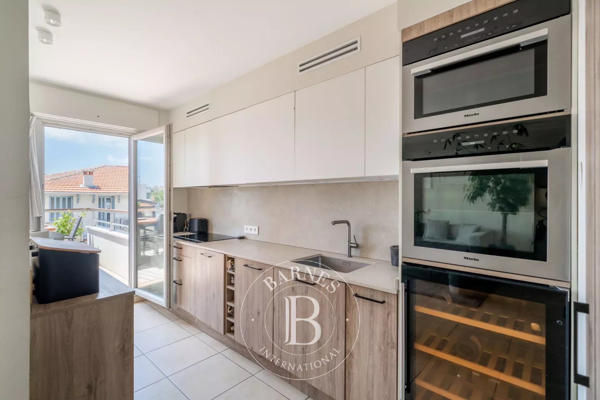 ANTIBES - 3 PIECES - VUE DEGAGEE