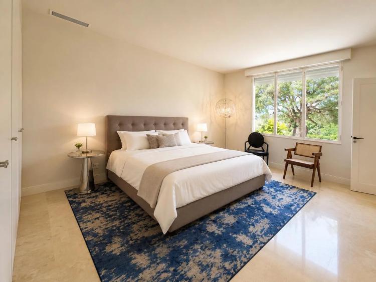 CANNES – MAISON BOURGEOISE – APPARTEMENT DE 165 m² – JARDIN PRIVATIF DE 260 m²