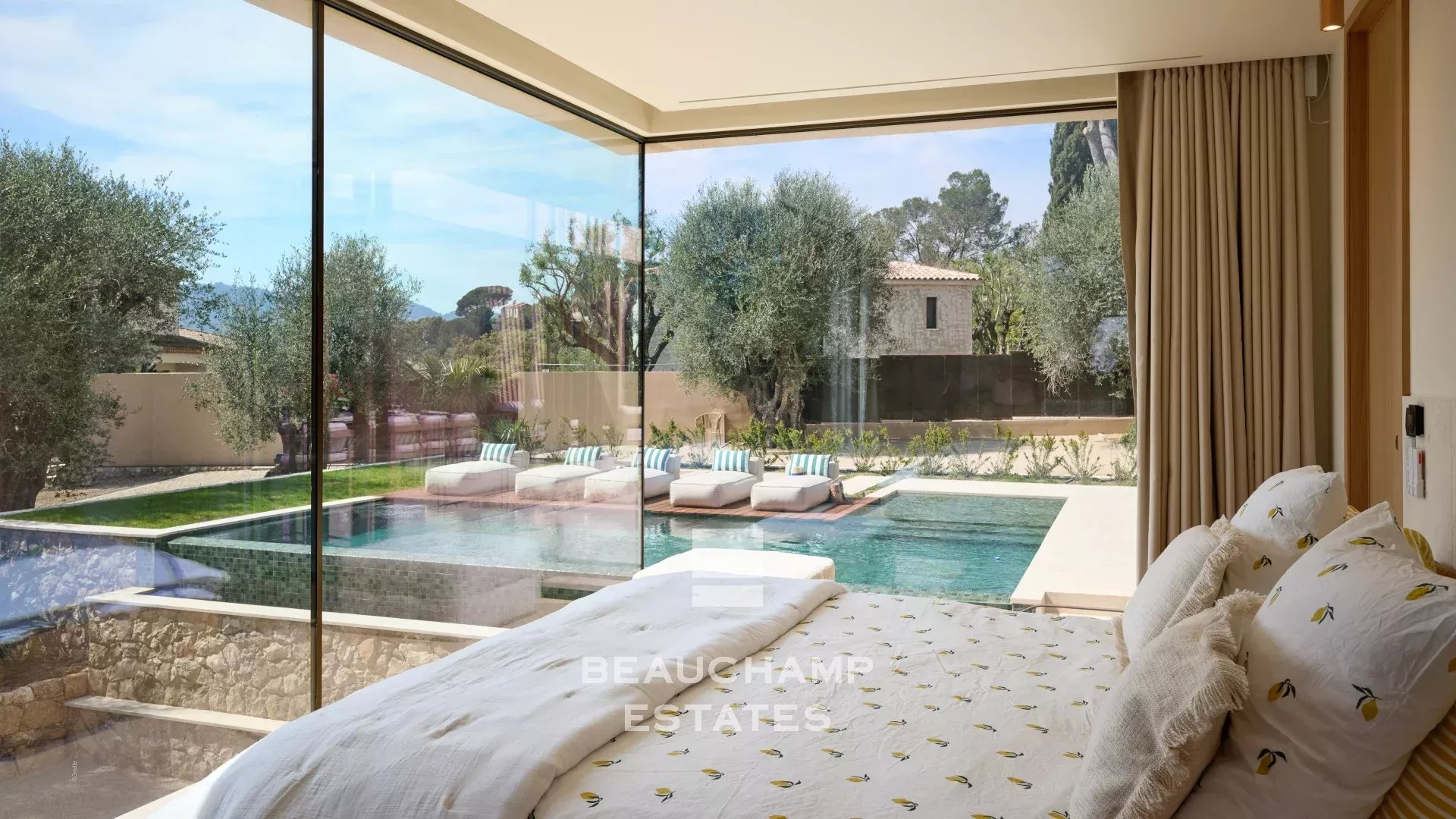 Villa contemporaine de 5 chambres proche de Mougins
