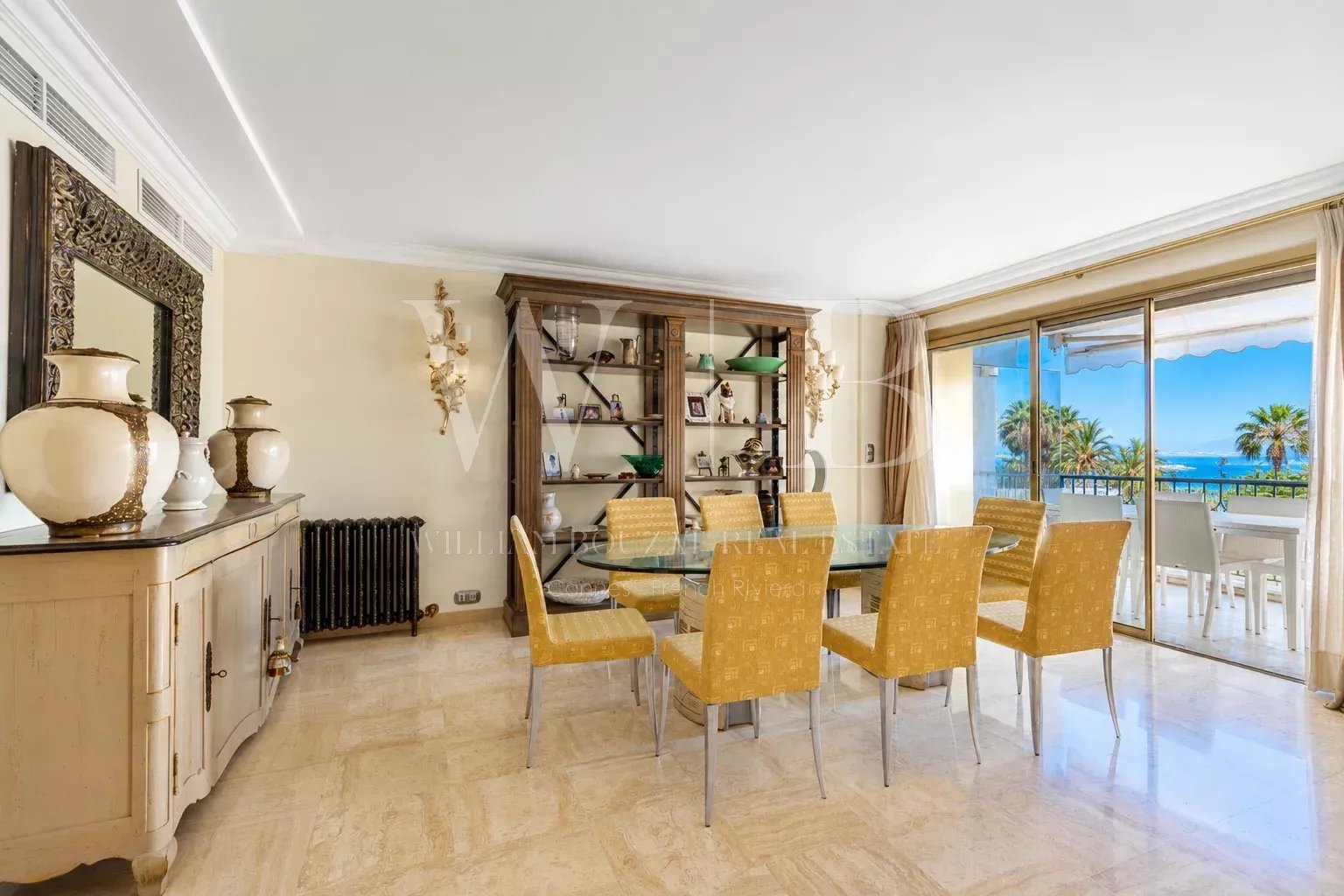Cannes, la Croisette - Port Canto. Appartement de 229 m² avec vue mer + dépendances