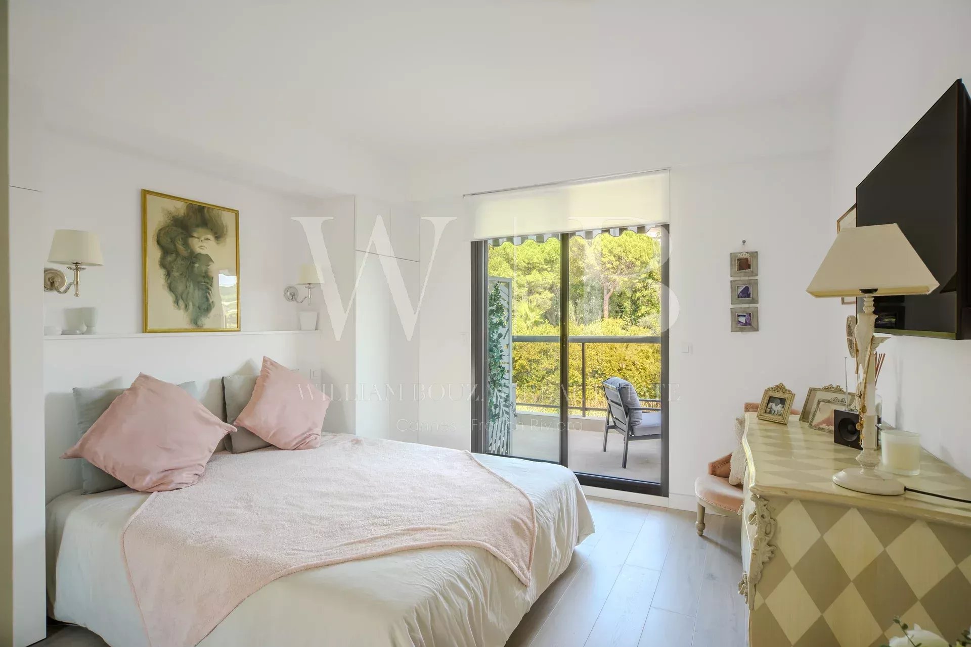 Cannes, le Parc Montrose - 3 pièces au dernier étage bénéficiant d'une vue mer et Estérel