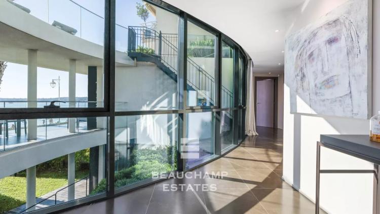 Co-exclusivité - Villa 6 chambres en front de mer - Cannes Palm Beach