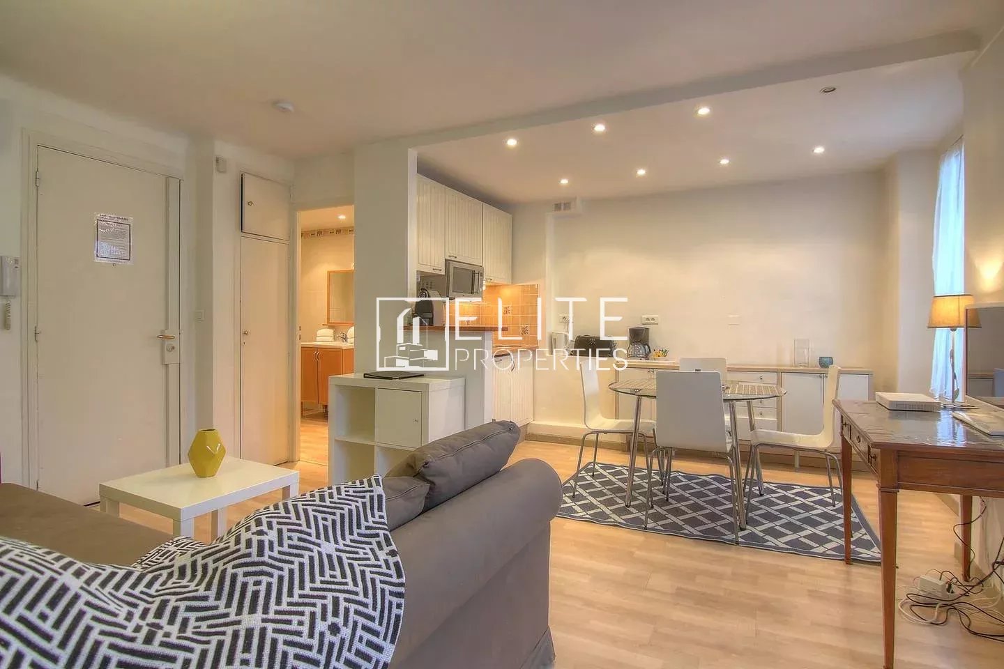 APPARTEMENT 2 PIECES 35m² CANNES BANANE
