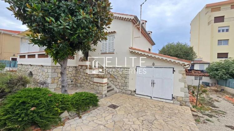 MAISON 6 PIÈCES - 2 APPARTEMENTS 3 PIÈCES + GARAGE – JUAN-LES-PINS