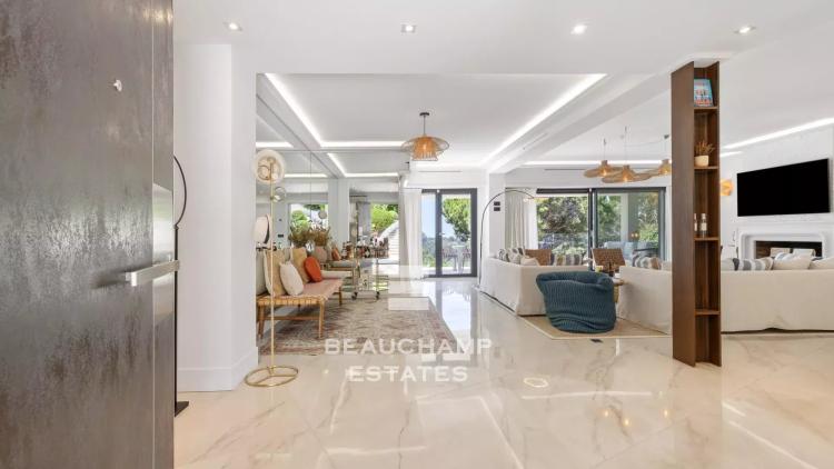 Villa contemporaine 5 chambres avec piscine - Super Cannes