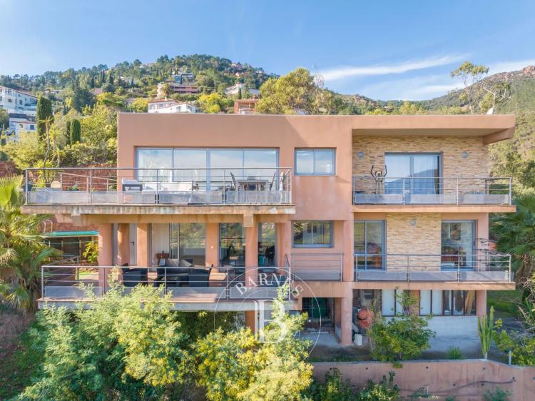 THÉOULE - VILLA CONTEMPORAINE - VUE MER PANORAMIQUE