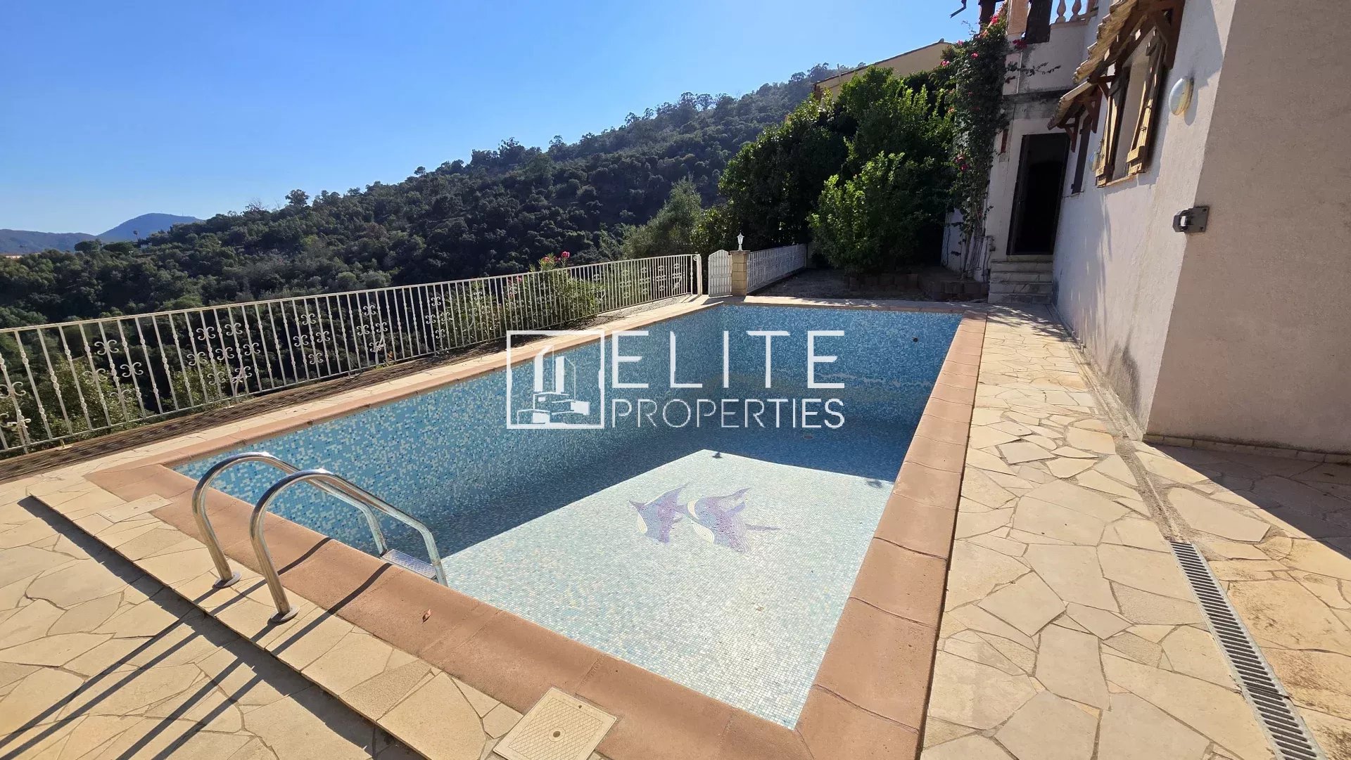 MAISON DE 155 m² + PISCINE & VUE MER  – MANDELIEU-LA-NAPOULE